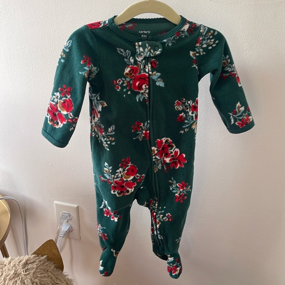Carter’s 1-piece fleece footie sleep and play pajamas